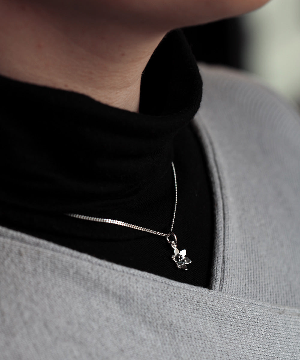 BLÅSIPPA (Leberblümchen) XS Halskette